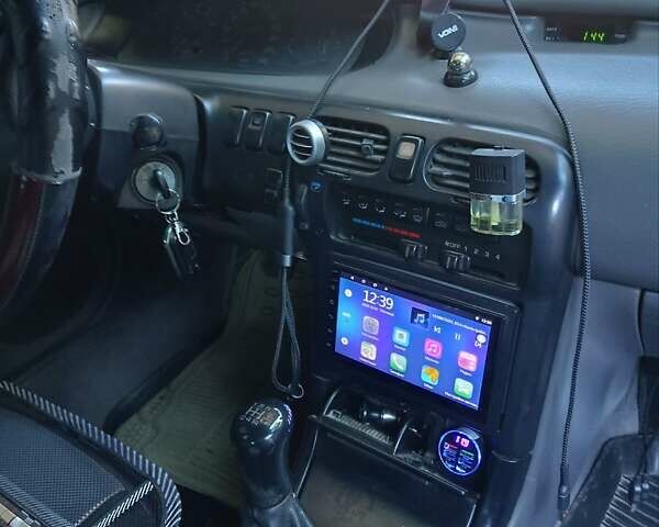 Зелений Мазда 626, об'ємом двигуна 1.79 л та пробігом 393 тис. км за 2300 $, фото 2 на Automoto.ua