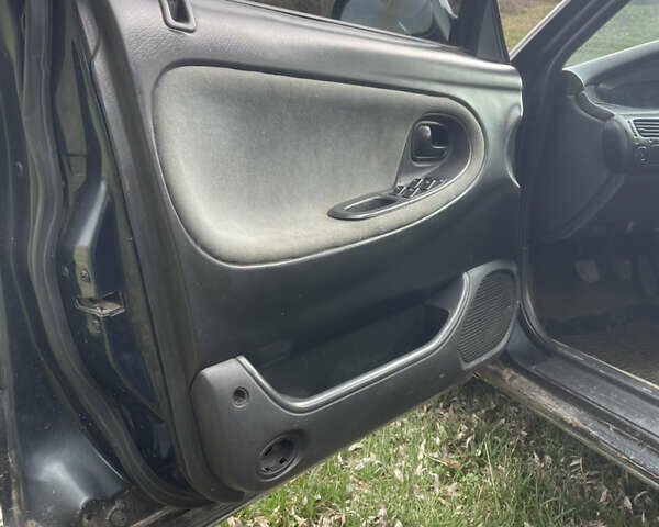 Зелений Мазда 626, об'ємом двигуна 2 л та пробігом 640 тис. км за 1250 $, фото 11 на Automoto.ua