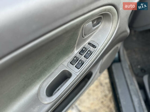 Зеленый Мазда 626, объемом двигателя 2 л и пробегом 256 тыс. км за 500 $, фото 7 на Automoto.ua