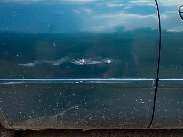 Зеленый Мазда 626, объемом двигателя 1.8 л и пробегом 350 тыс. км за 1070 $, фото 4 на Automoto.ua