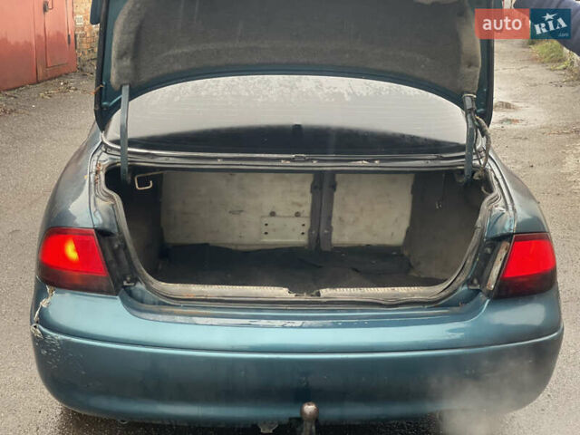 Зеленый Мазда 626, объемом двигателя 1.8 л и пробегом 300 тыс. км за 1099 $, фото 7 на Automoto.ua