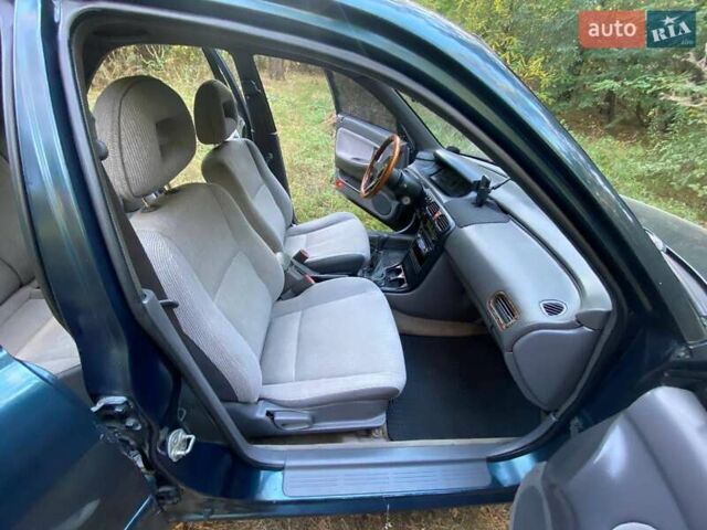 Зеленый Мазда 626, объемом двигателя 2 л и пробегом 340 тыс. км за 1500 $, фото 5 на Automoto.ua