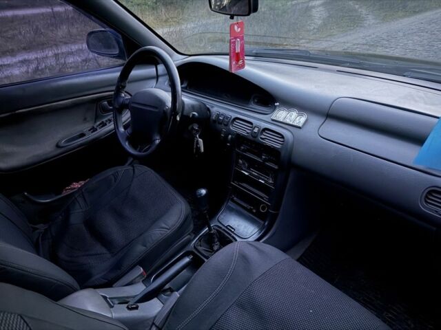 Зеленый Мазда 626, объемом двигателя 2 л и пробегом 265 тыс. км за 2250 $, фото 9 на Automoto.ua