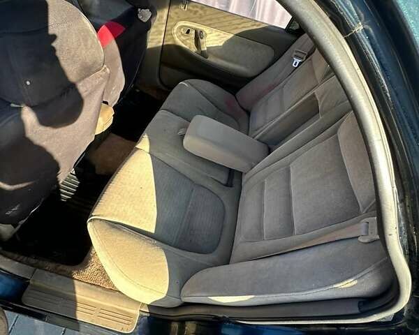 Зеленый Мазда 626, объемом двигателя 2 л и пробегом 300 тыс. км за 1300 $, фото 9 на Automoto.ua