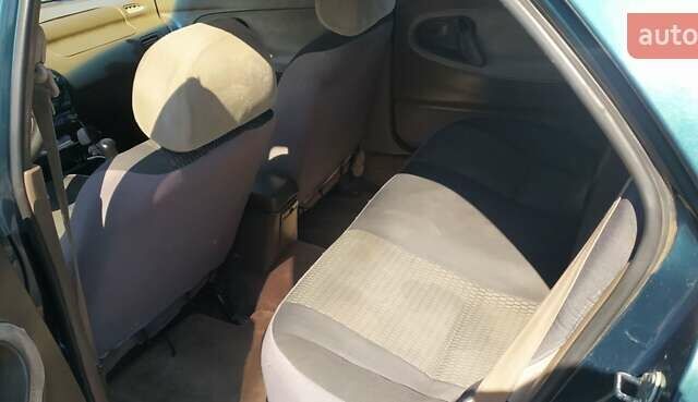 Зеленый Мазда 626, объемом двигателя 2 л и пробегом 611 тыс. км за 2600 $, фото 13 на Automoto.ua