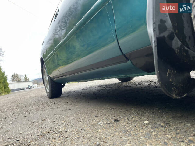 Зеленый Мазда 626, объемом двигателя 2 л и пробегом 401 тыс. км за 1750 $, фото 8 на Automoto.ua