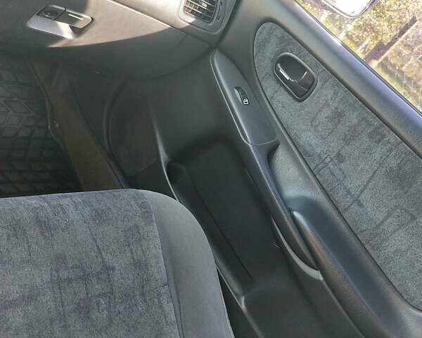 Зеленый Мазда 626, объемом двигателя 2 л и пробегом 378 тыс. км за 2600 $, фото 14 на Automoto.ua