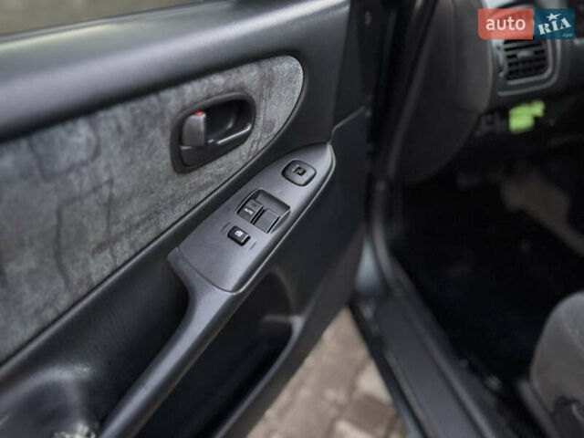 Зеленый Мазда 626, объемом двигателя 2 л и пробегом 309 тыс. км за 2100 $, фото 9 на Automoto.ua