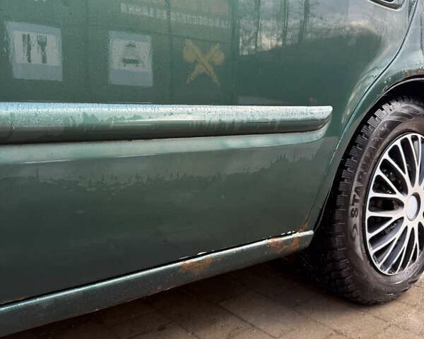 Зеленый Мазда 626, объемом двигателя 2 л и пробегом 356 тыс. км за 2100 $, фото 21 на Automoto.ua