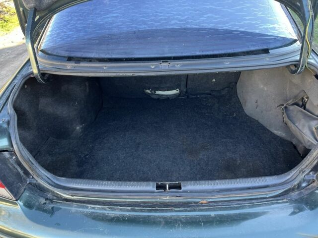 Зелений Мазда 626, об'ємом двигуна 2 л та пробігом 300 тис. км за 1650 $, фото 6 на Automoto.ua