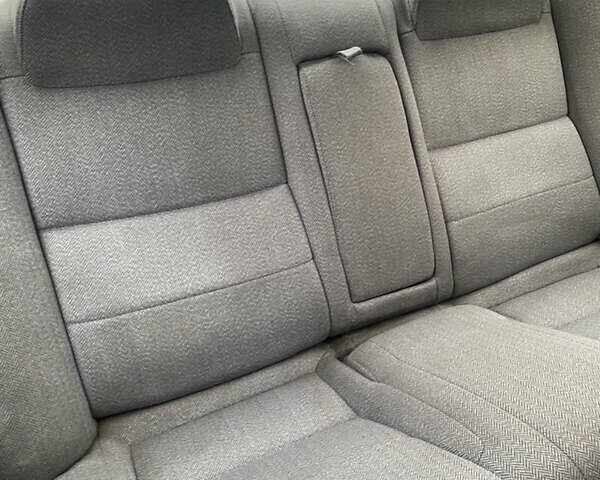 Зелений Мазда 626, об'ємом двигуна 2 л та пробігом 307 тис. км за 1500 $, фото 4 на Automoto.ua