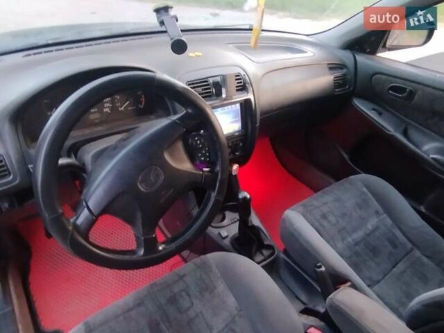 Зеленый Мазда 626, объемом двигателя 1.84 л и пробегом 421 тыс. км за 2500 $, фото 11 на Automoto.ua