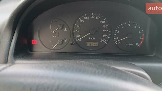 Зеленый Мазда 626, объемом двигателя 1.84 л и пробегом 319 тыс. км за 1700 $, фото 11 на Automoto.ua