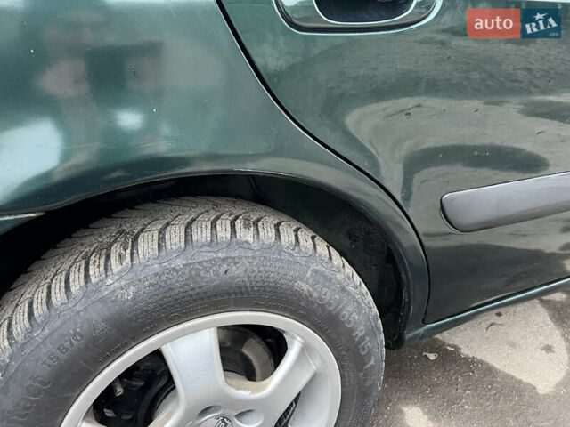 Зеленый Мазда 626, объемом двигателя 2 л и пробегом 286 тыс. км за 3500 $, фото 7 на Automoto.ua