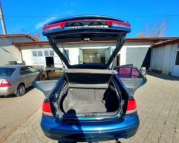 Зеленый Мазда 626, объемом двигателя 2 л и пробегом 250 тыс. км за 2300 $, фото 4 на Automoto.ua