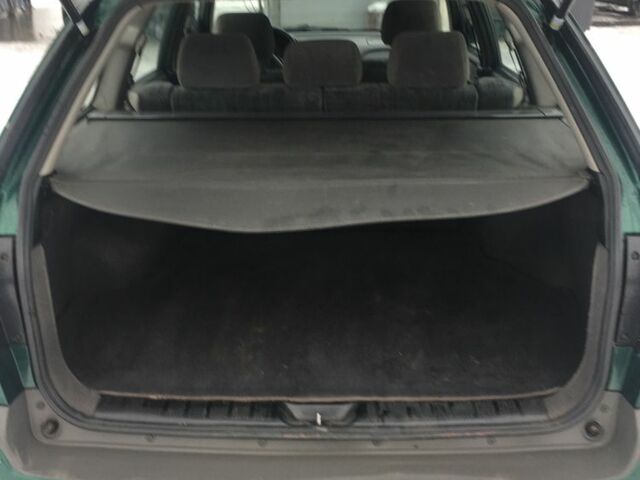 Зеленый Мазда 626, объемом двигателя 2 л и пробегом 320 тыс. км за 2700 $, фото 7 на Automoto.ua