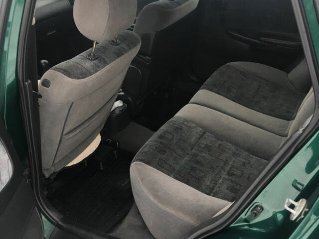 Зеленый Мазда 626, объемом двигателя 2 л и пробегом 320 тыс. км за 2700 $, фото 14 на Automoto.ua