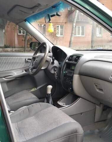 Зеленый Мазда 626, объемом двигателя 1.8 л и пробегом 435 тыс. км за 3500 $, фото 12 на Automoto.ua