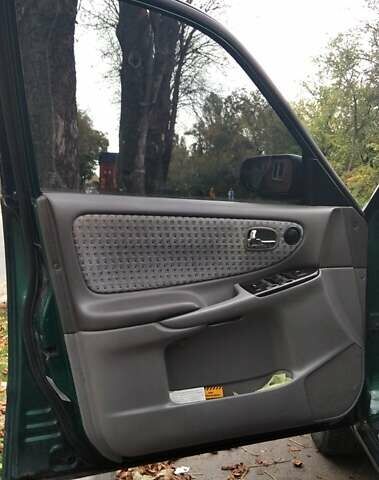 Зеленый Мазда 626, объемом двигателя 1.8 л и пробегом 435 тыс. км за 3500 $, фото 9 на Automoto.ua