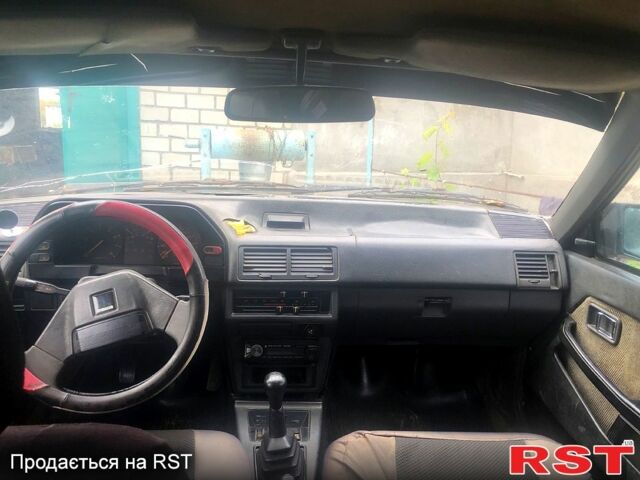 Зелений Мазда 626, об'ємом двигуна 2 л та пробігом 367 тис. км за 650 $, фото 3 на Automoto.ua