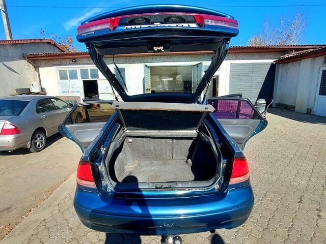 Зеленый Мазда 626, объемом двигателя 2 л и пробегом 250 тыс. км за 2300 $, фото 5 на Automoto.ua