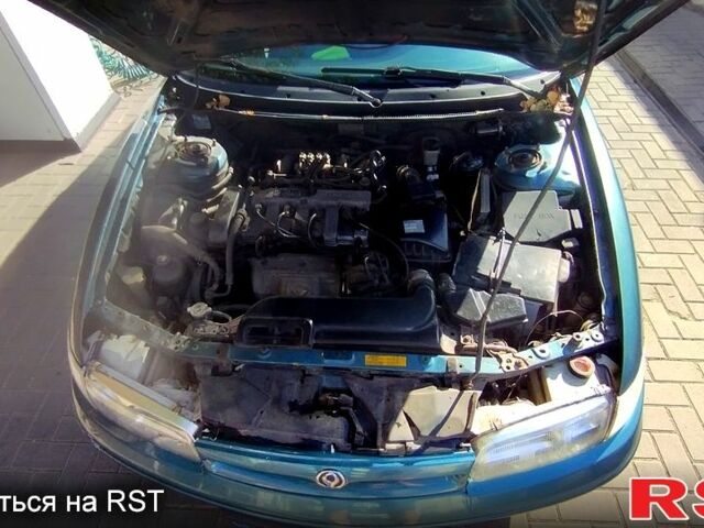 Зелений Мазда 626, об'ємом двигуна 2 л та пробігом 600 тис. км за 1600 $, фото 3 на Automoto.ua