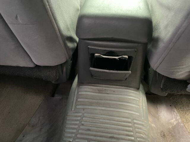 Зелений Мазда 626, об'ємом двигуна 1.8 л та пробігом 320 тис. км за 1300 $, фото 6 на Automoto.ua