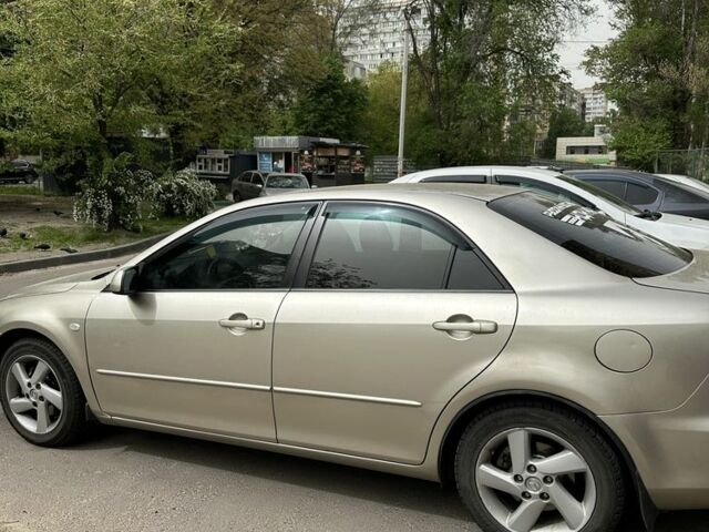 Жовтий Мазда 818 Комбі, об'ємом двигуна 2.3 л та пробігом 3 тис. км за 5500 $, фото 1 на Automoto.ua