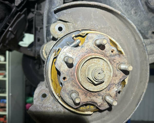 Коричневый Мазда 929, объемом двигателя 2.2 л и пробегом 223 тыс. км за 7750 $, фото 26 на Automoto.ua