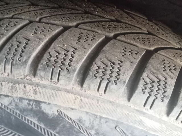 Коричневий Мазда 929, об'ємом двигуна 2.2 л та пробігом 2 тис. км за 832 $, фото 3 на Automoto.ua