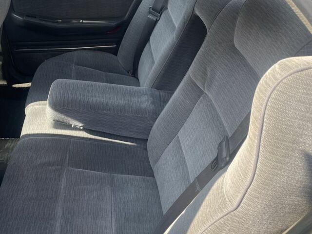 Серый Мазда 929, объемом двигателя 2.2 л и пробегом 283 тыс. км за 834 $, фото 8 на Automoto.ua