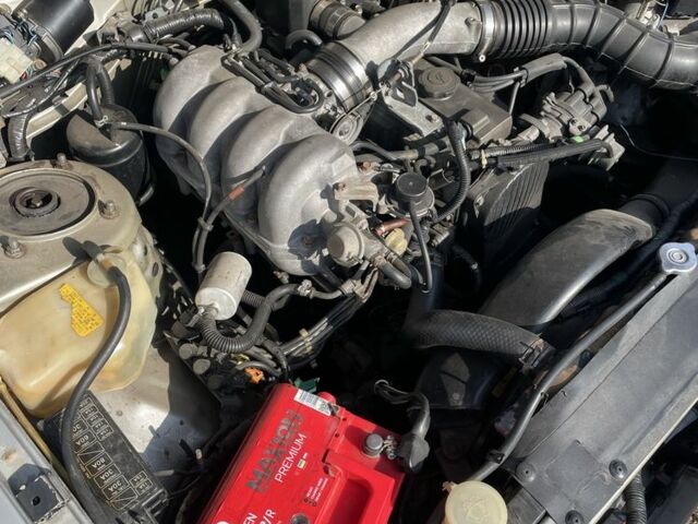 Серый Мазда 929, объемом двигателя 2.2 л и пробегом 284 тыс. км за 1500 $, фото 5 на Automoto.ua