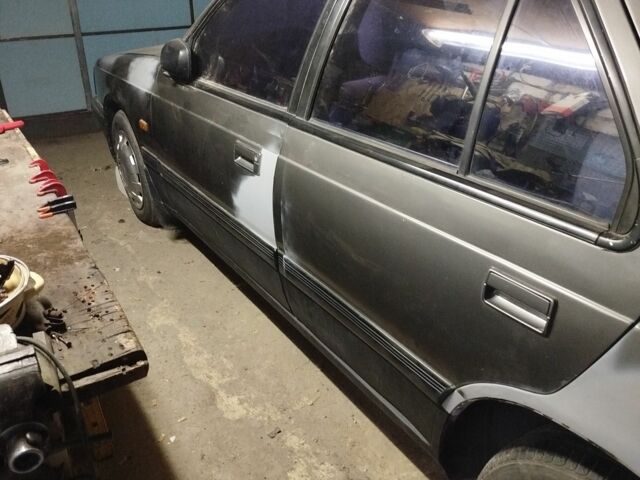 Серый Мазда 929, объемом двигателя 2 л и пробегом 10 тыс. км за 1300 $, фото 2 на Automoto.ua