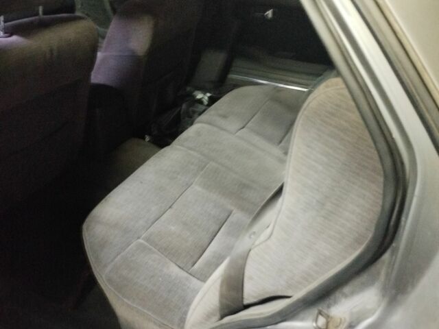 Серый Мазда 929, объемом двигателя 2 л и пробегом 10 тыс. км за 1300 $, фото 4 на Automoto.ua