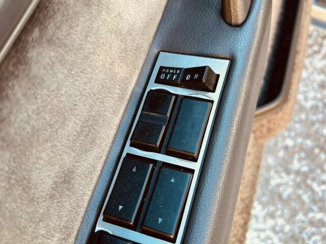 Синій Мазда 929, об'ємом двигуна 2 л та пробігом 196 тис. км за 5800 $, фото 21 на Automoto.ua