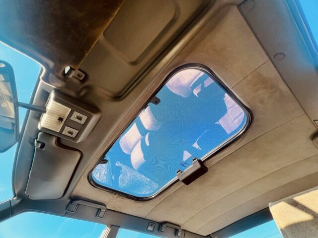 Синій Мазда 929, об'ємом двигуна 2 л та пробігом 196 тис. км за 5800 $, фото 16 на Automoto.ua