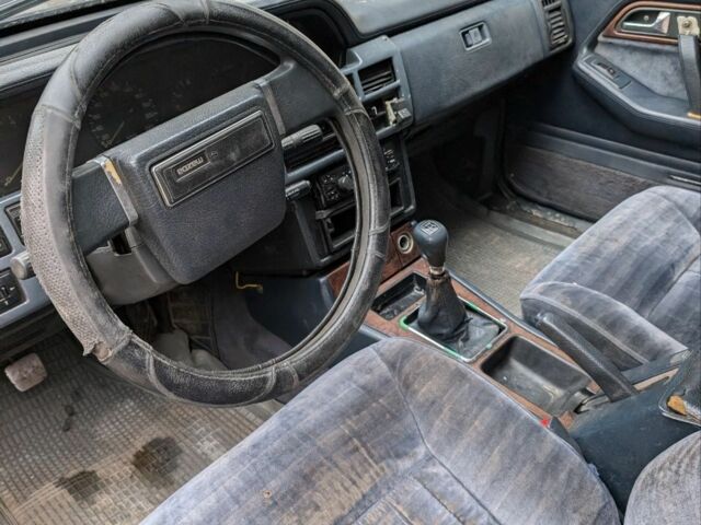 Синий Мазда 929, объемом двигателя 2.2 л и пробегом 413 тыс. км за 700 $, фото 3 на Automoto.ua