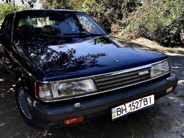 Синий Мазда 929, объемом двигателя 2.2 л и пробегом 379 тыс. км за 1500 $, фото 1 на Automoto.ua