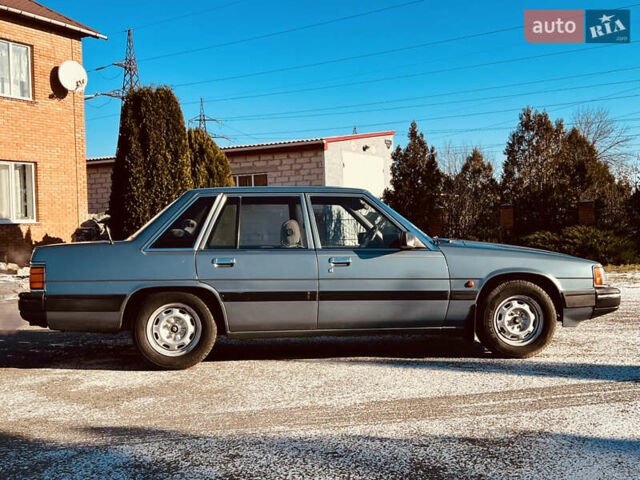 Зелений Мазда 929, об'ємом двигуна 2 л та пробігом 196 тис. км за 5800 $, фото 6 на Automoto.ua