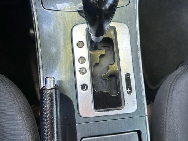 Серый Мазда Атенза, объемом двигателя 2 л и пробегом 235 тыс. км за 2500 $, фото 5 на Automoto.ua