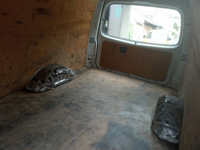 Белый Мазда Б серия, объемом двигателя 2 л и пробегом 164 тыс. км за 5500 $, фото 7 на Automoto.ua