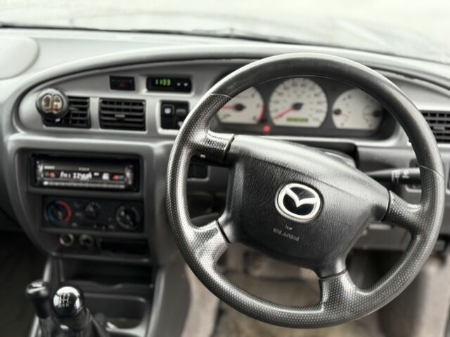 Черный Мазда Б серия, объемом двигателя 2.5 л и пробегом 200 тыс. км за 4200 $, фото 7 на Automoto.ua