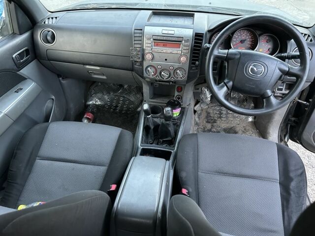 Черный Мазда Б серия, объемом двигателя 2.5 л и пробегом 200 тыс. км за 3850 $, фото 10 на Automoto.ua