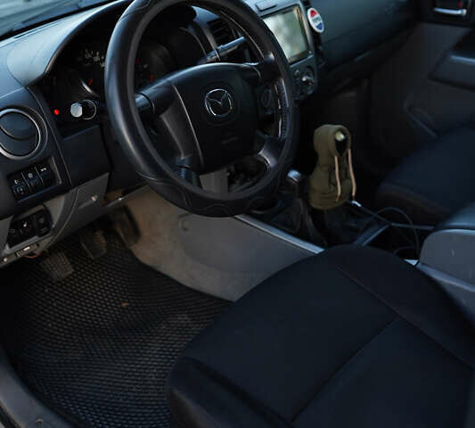 Мазда BT-50, об'ємом двигуна 2.5 л та пробігом 337 тис. км за 9999 $, фото 5 на Automoto.ua