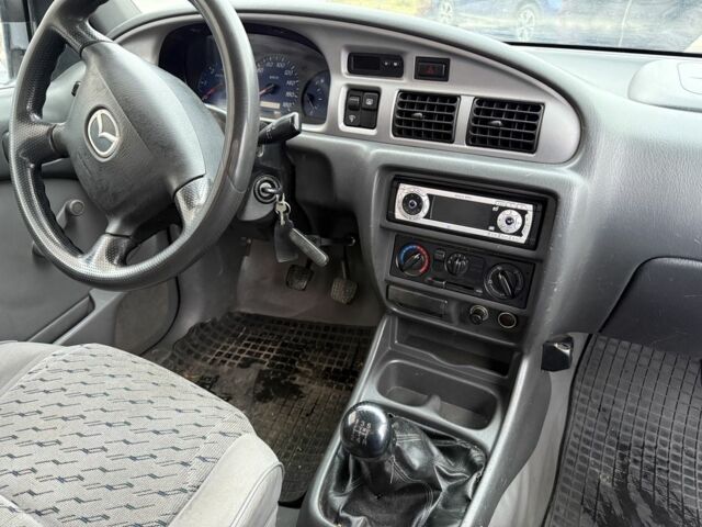 Сірий Мазда BT-50, об'ємом двигуна 2.5 л та пробігом 240 тис. км за 2900 $, фото 11 на Automoto.ua