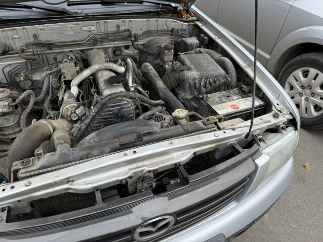 Сірий Мазда BT-50, об'ємом двигуна 2.5 л та пробігом 240 тис. км за 2900 $, фото 12 на Automoto.ua