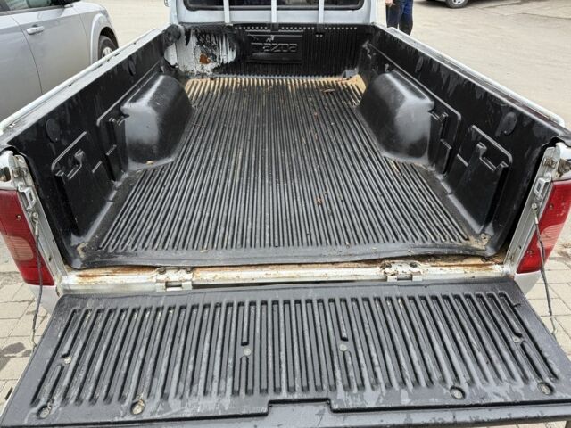 Серый Мазда БТ-50, объемом двигателя 2.5 л и пробегом 240 тыс. км за 3000 $, фото 13 на Automoto.ua