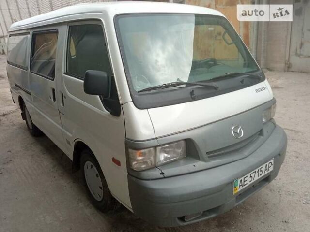 Білий Мазда Bongo, об'ємом двигуна 2.2 л та пробігом 2 тис. км за 6200 $, фото 2 на Automoto.ua