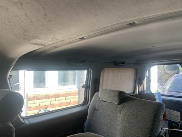 Серый Мазда Бонго, объемом двигателя 2 л и пробегом 300 тыс. км за 2999 $, фото 2 на Automoto.ua