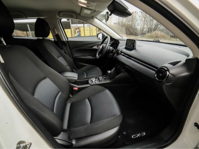 Белый Мазда СХ-3, объемом двигателя 2 л и пробегом 71 тыс. км за 15800 $, фото 7 на Automoto.ua